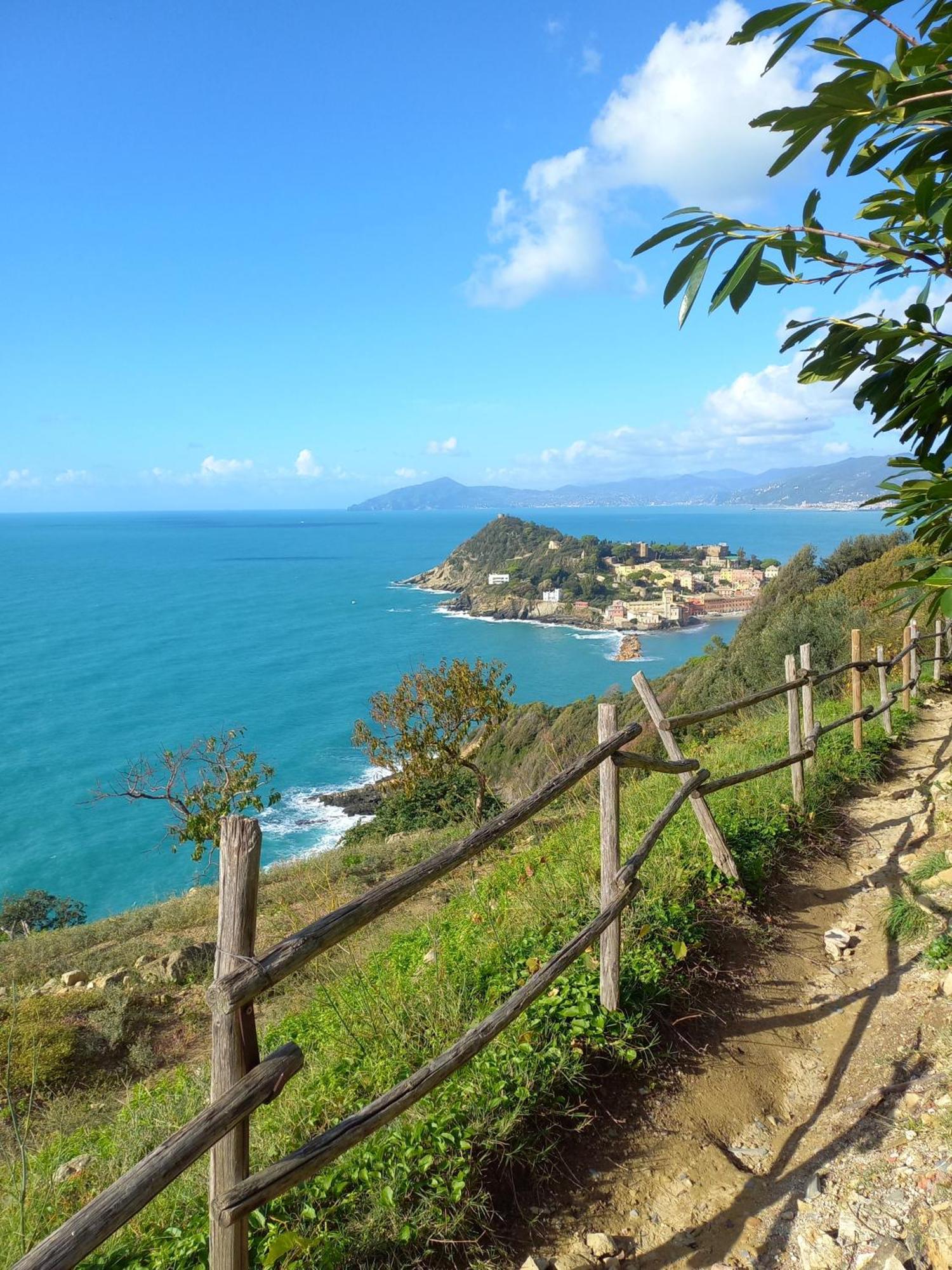 Cinque Terre & Portofino Apartment In Sestri Levante Bagian luar foto